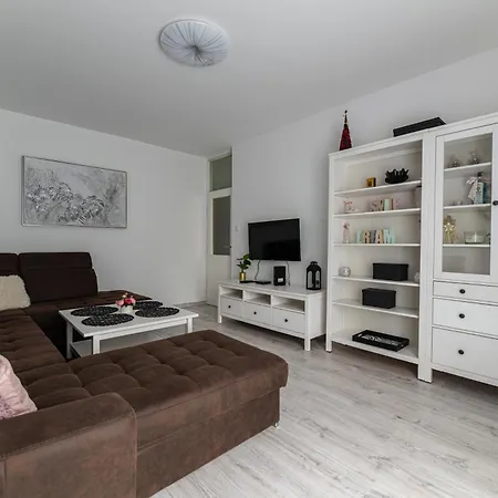 Babylu Apartmán *